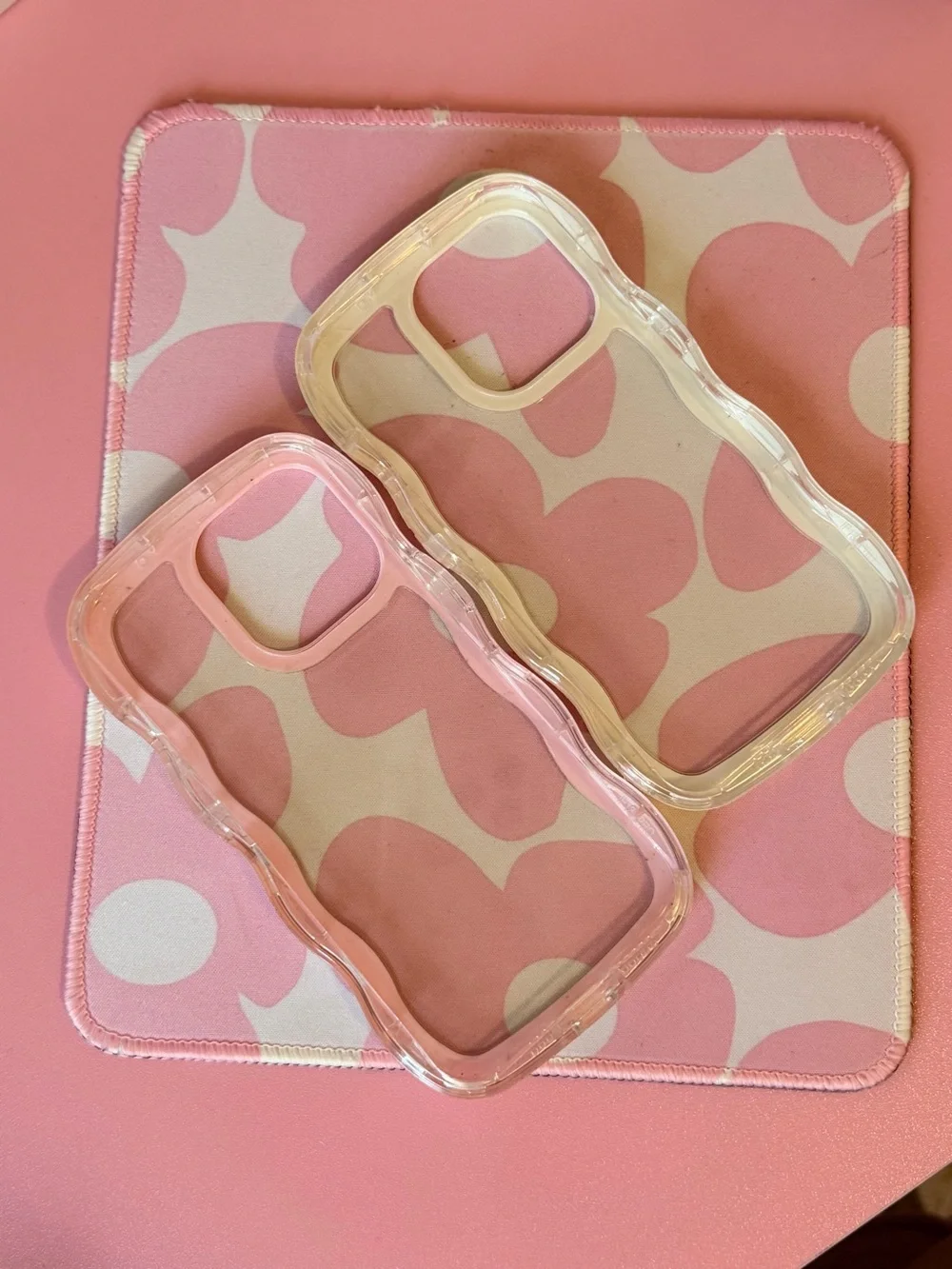 iPhone 13 Pro- Set of 2 Pink & Cream Wavy Edge Clear Phone Cases